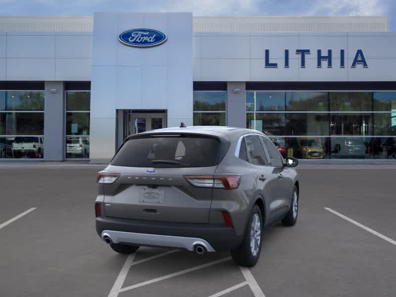 Thumbnail: 2022 Ford Escape - 8