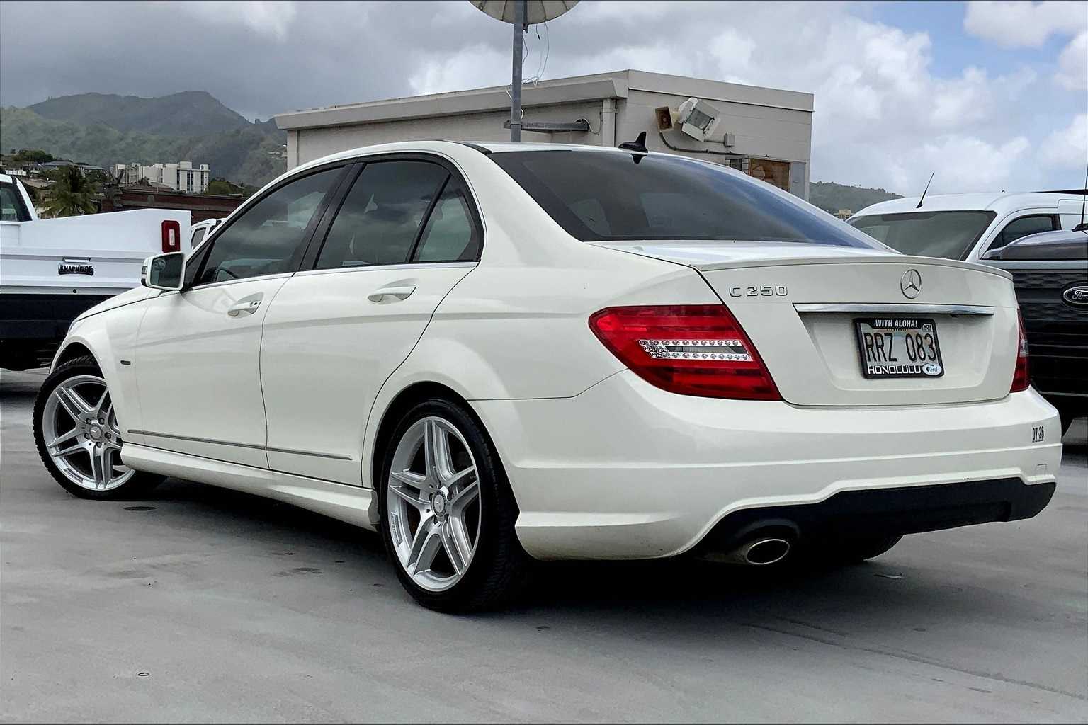 Thumbnail: 2012 Mercedes-Benz C-Class - 4