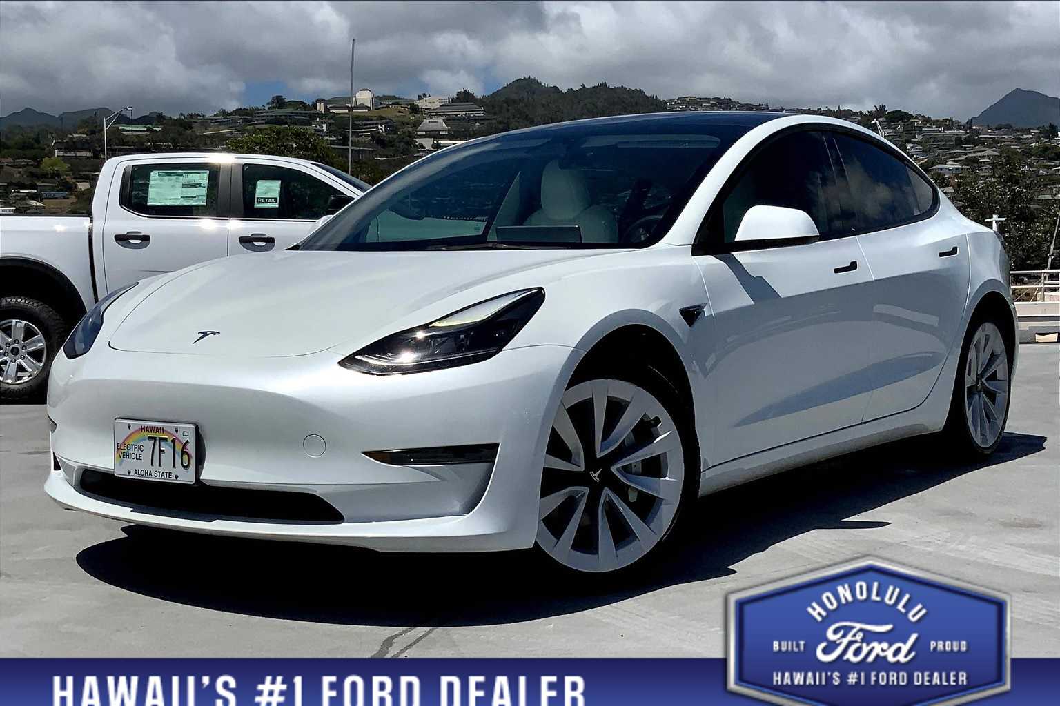 Thumbnail: 2023 Tesla Model 3 - 1