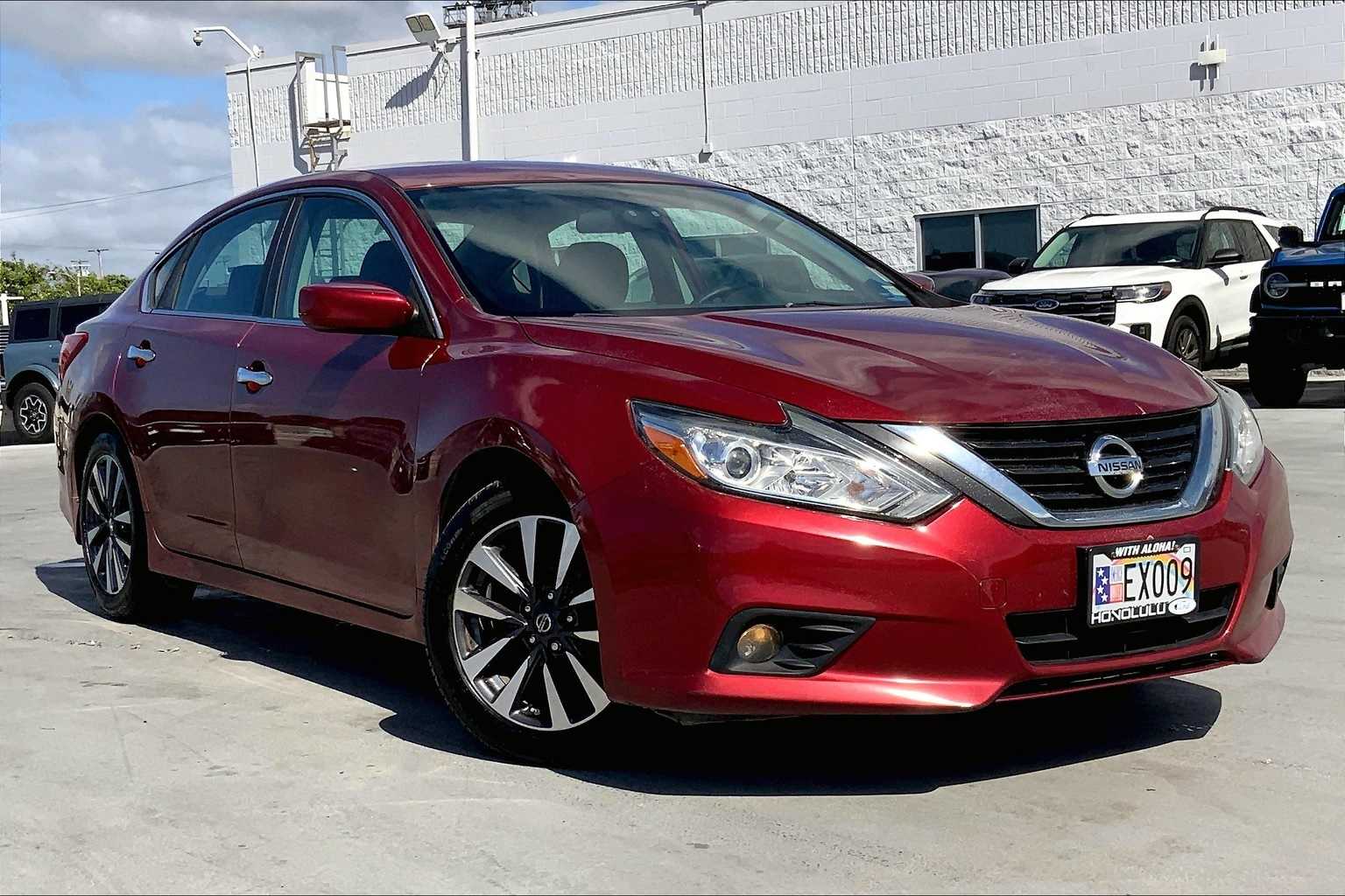 Thumbnail: 2016 Nissan Altima - 21