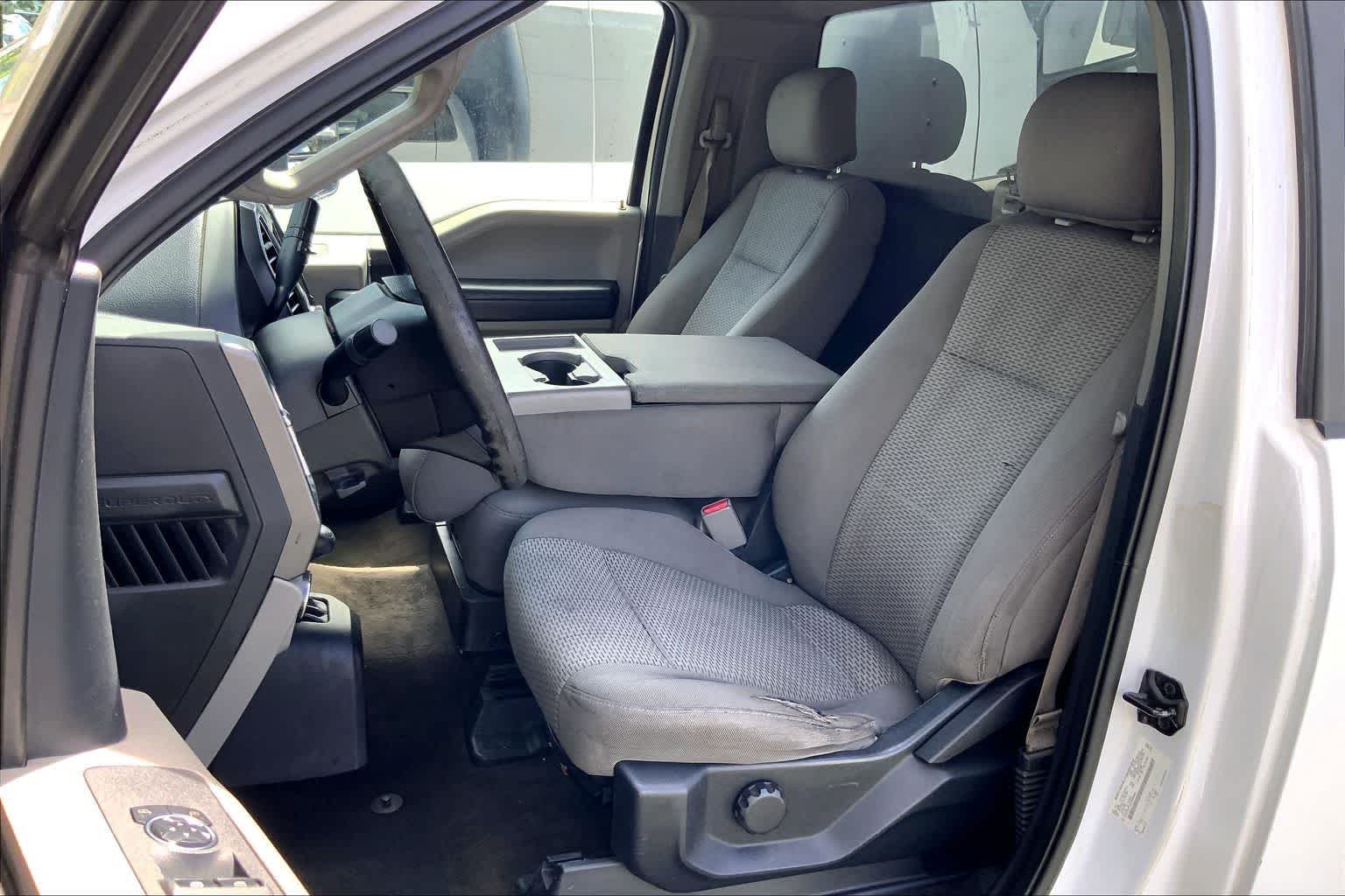 Thumbnail: 2017 Ford F-550 - 11