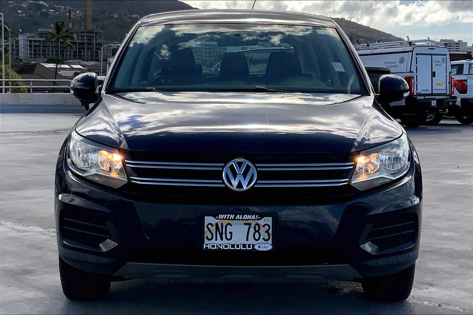 Thumbnail: 2014 Volkswagen Tiguan - 6