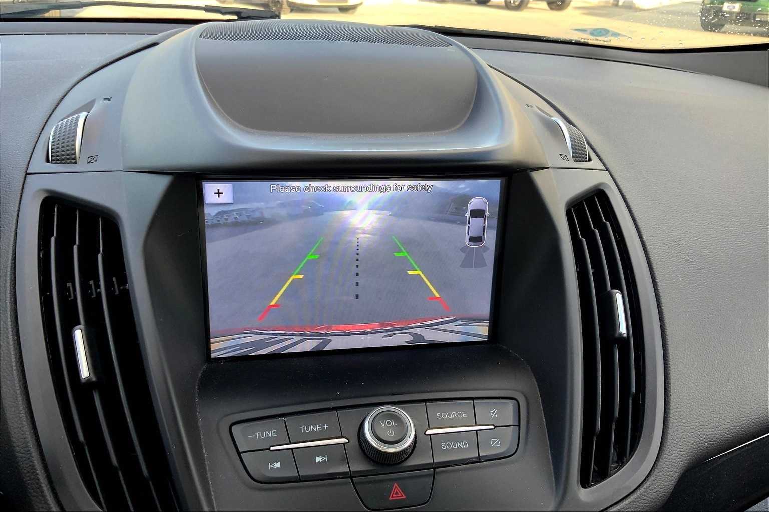 Thumbnail: 2019 Ford Escape - 26