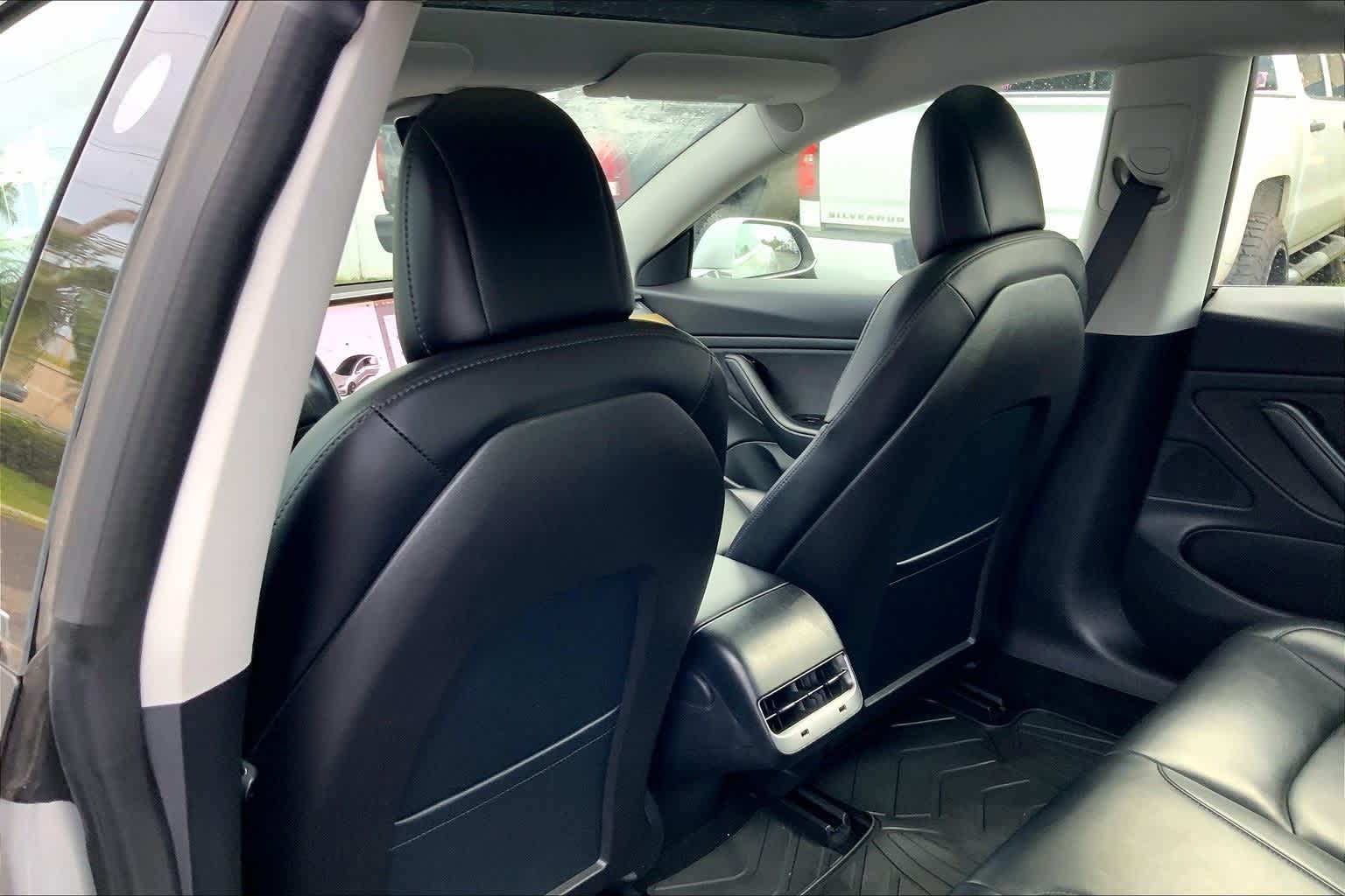 Thumbnail: 2018 Tesla Model 3 - 12