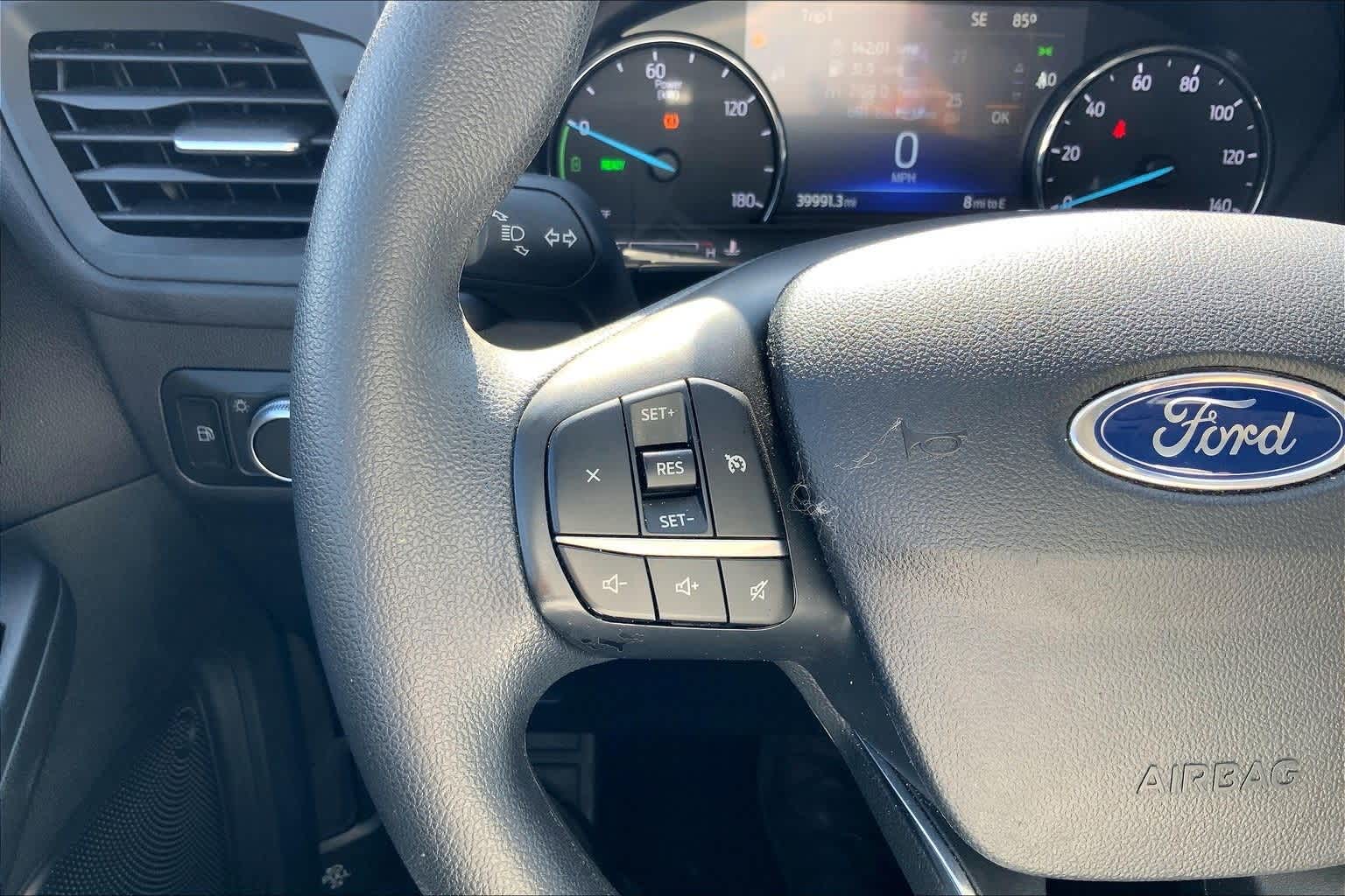 Thumbnail: 2021 Ford Escape - 24