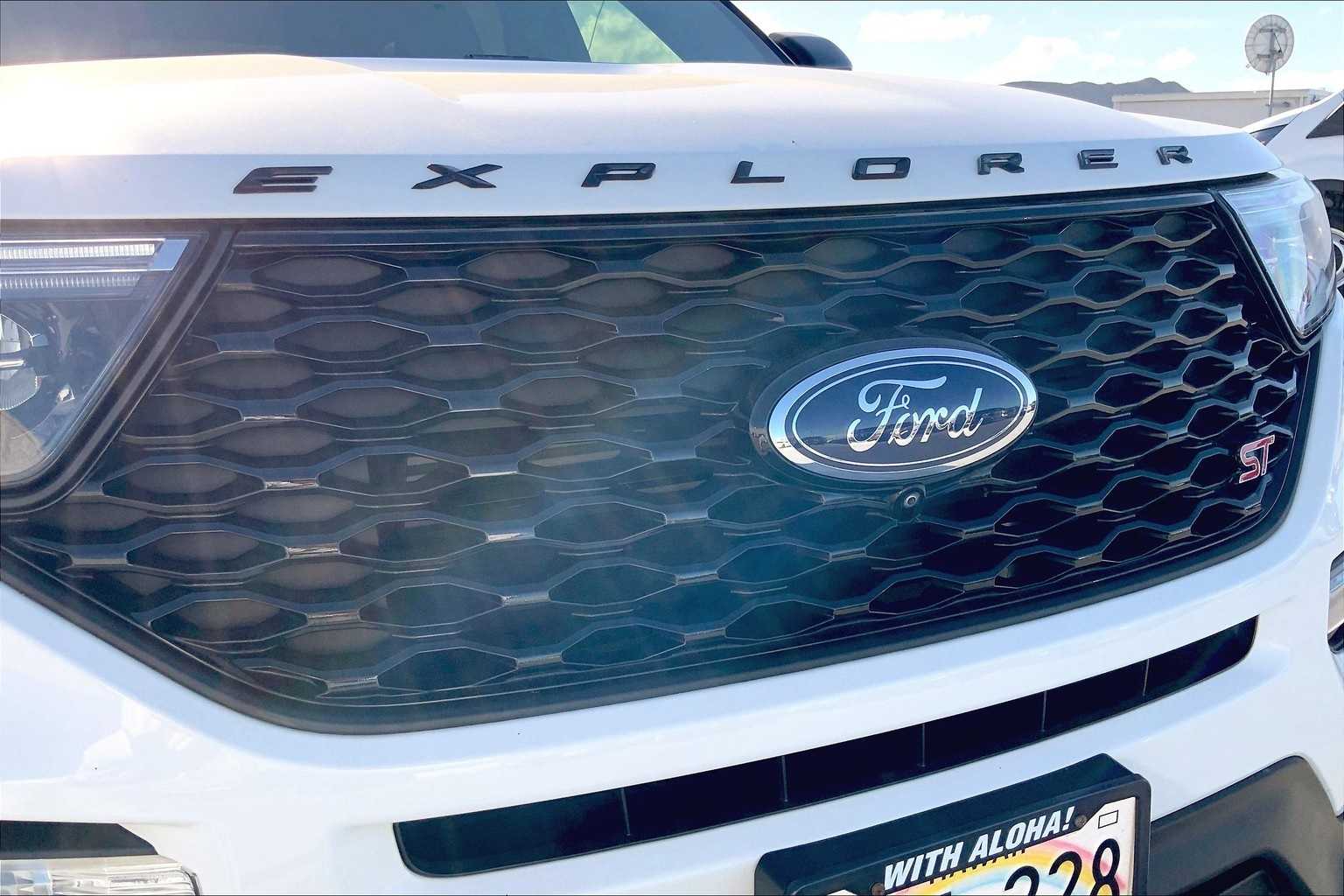 Thumbnail: 2021 Ford Explorer - 33