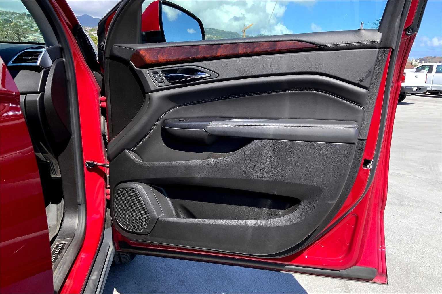 Thumbnail: 2016 Cadillac SRX - 28