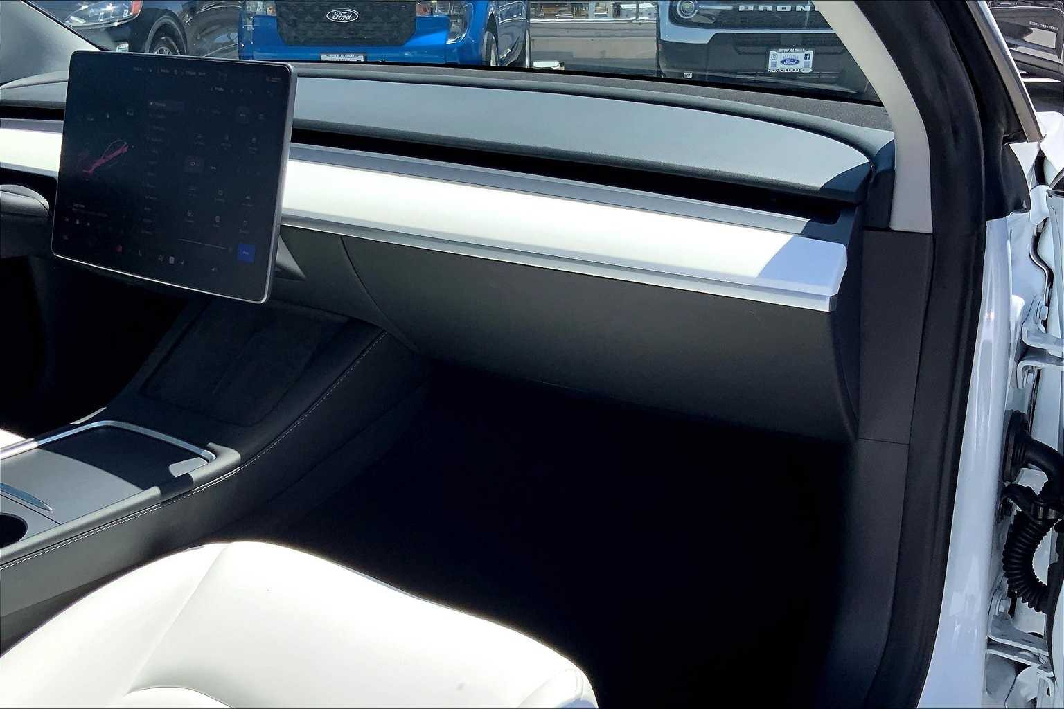 Thumbnail: 2023 Tesla Model 3 - 23