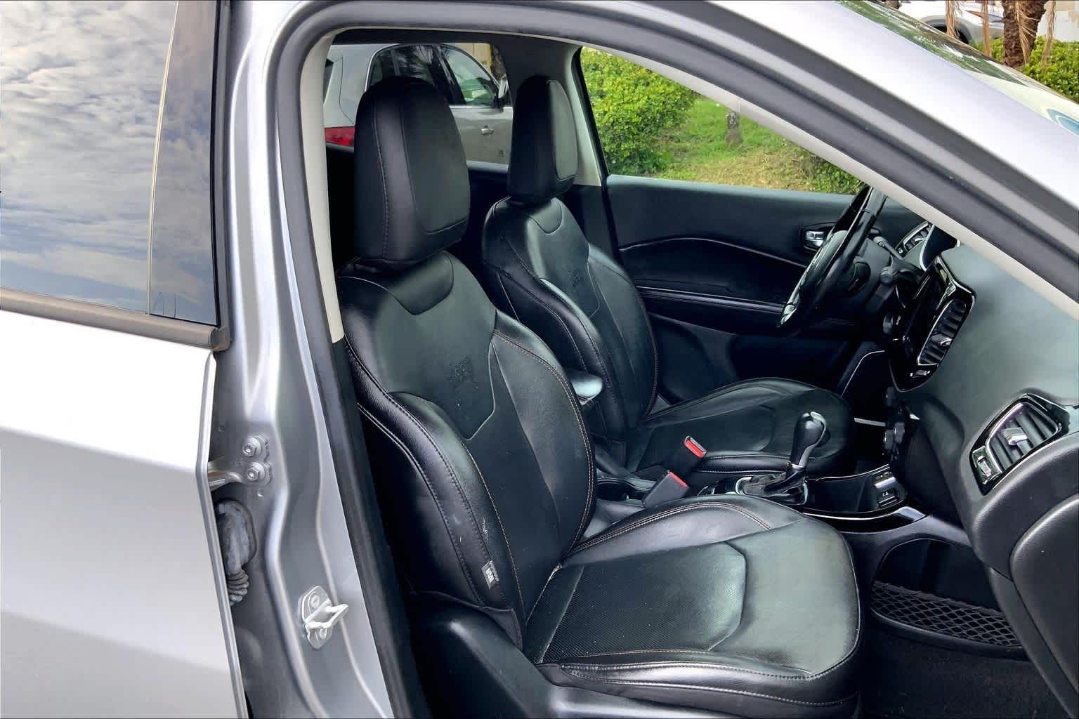 Thumbnail: 2020 Jeep Compass - 13