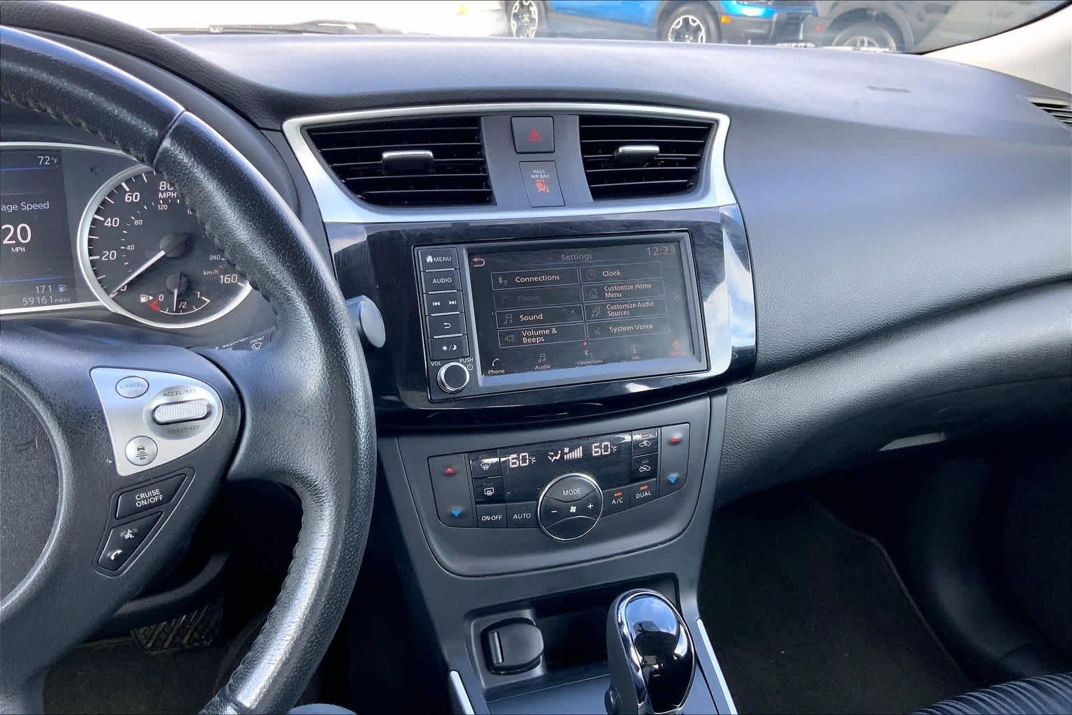 Thumbnail: 2019 Nissan Sentra - 15