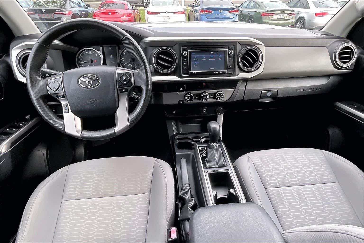 Thumbnail: 2017 Toyota Tacoma - 10