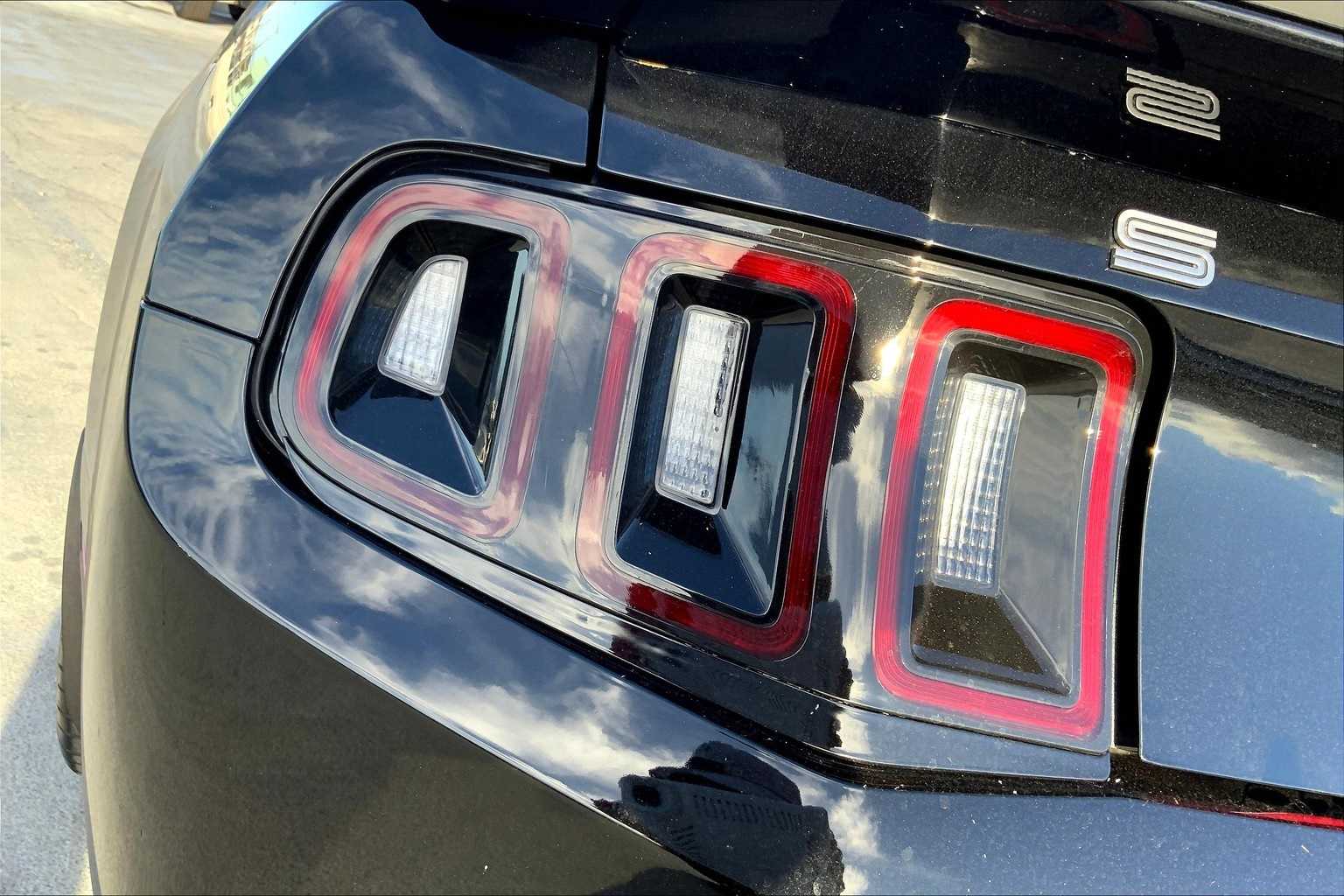 Thumbnail: 2012 Ford Mustang - 31