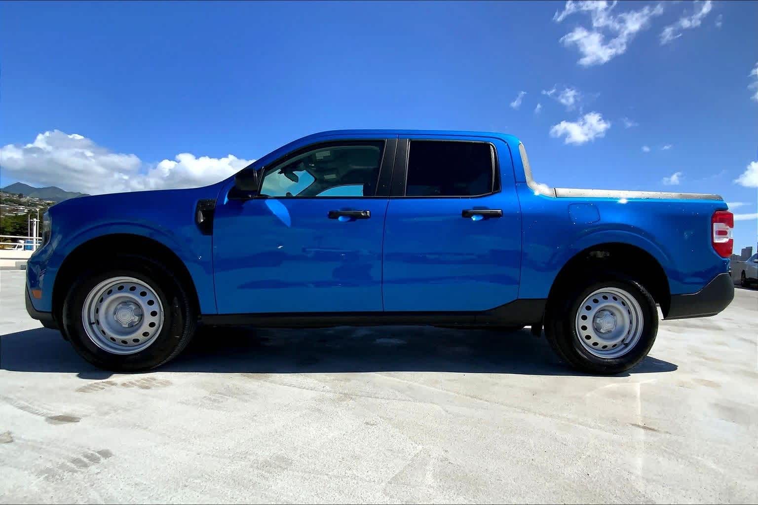 2025 Ford Maverick XL photo 3