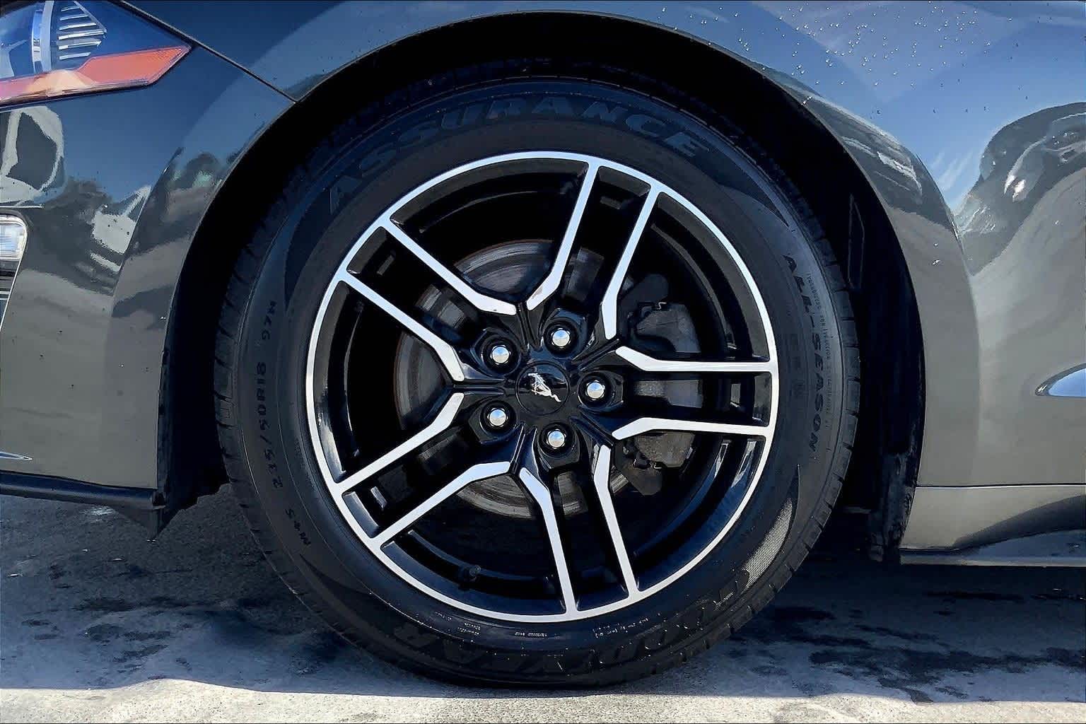 Thumbnail: 2018 Ford Mustang - 8