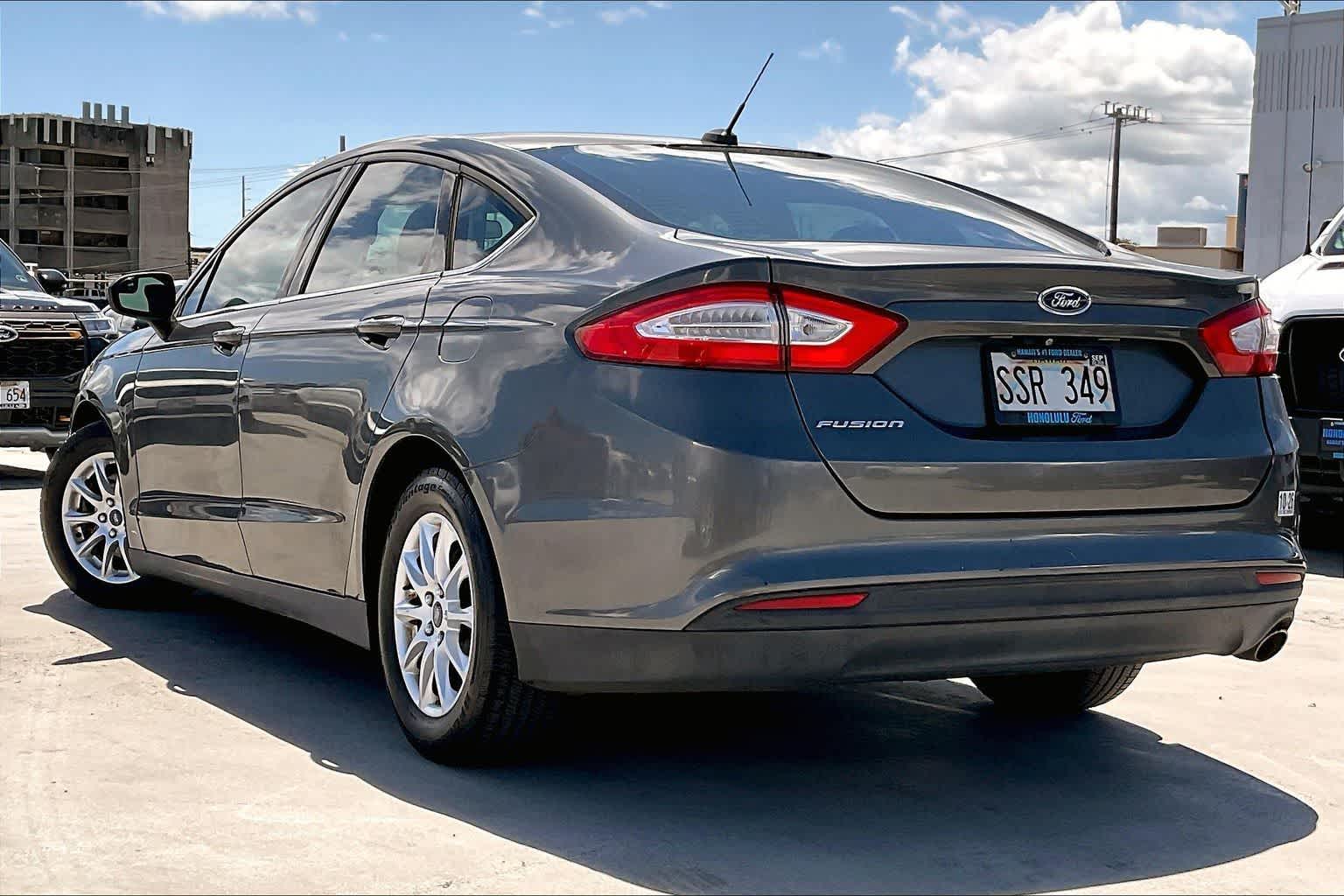 Thumbnail: 2016 Ford Fusion - 3
