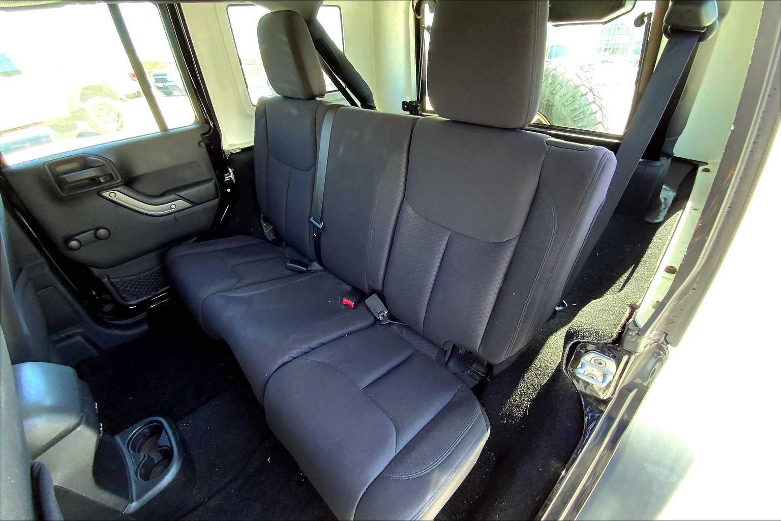 Thumbnail: 2013 Jeep Wrangler - 29