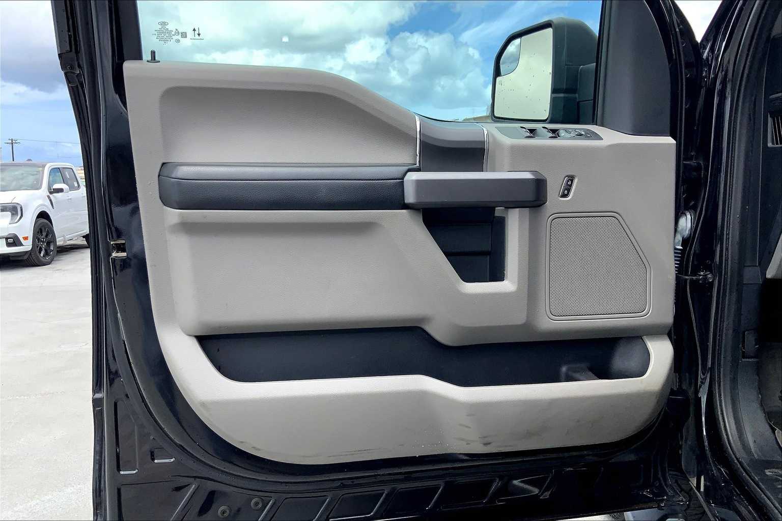 Thumbnail: 2020 Ford F-150 - 27