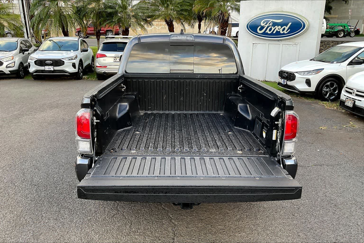 Thumbnail: 2021 Toyota Tacoma - 18