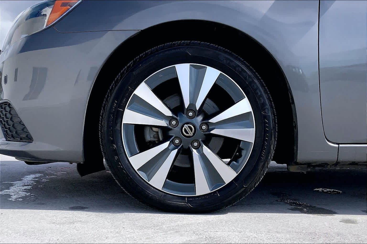 Thumbnail: 2019 Nissan Sentra - 8