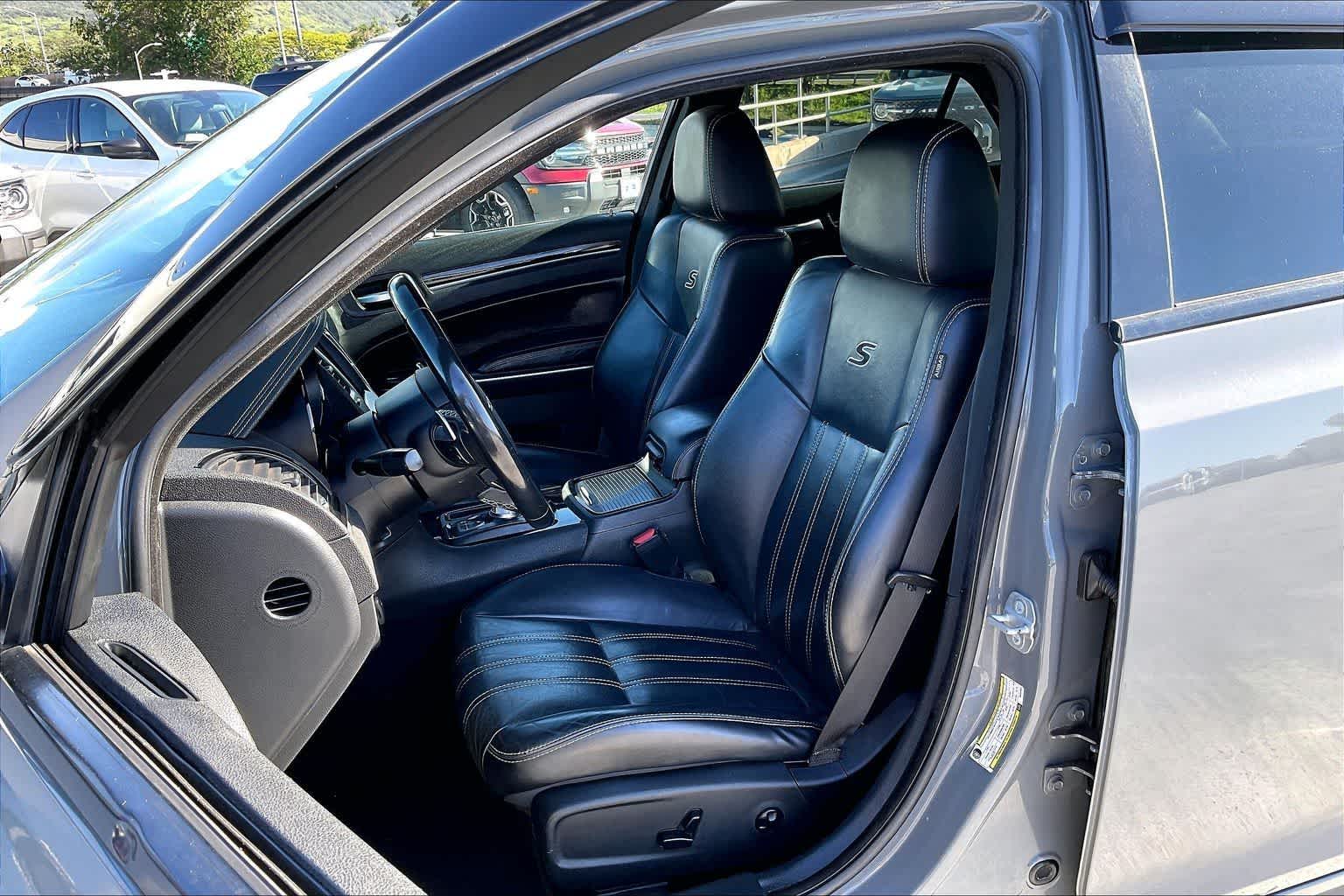 Thumbnail: 2019 Chrysler 300 - 11