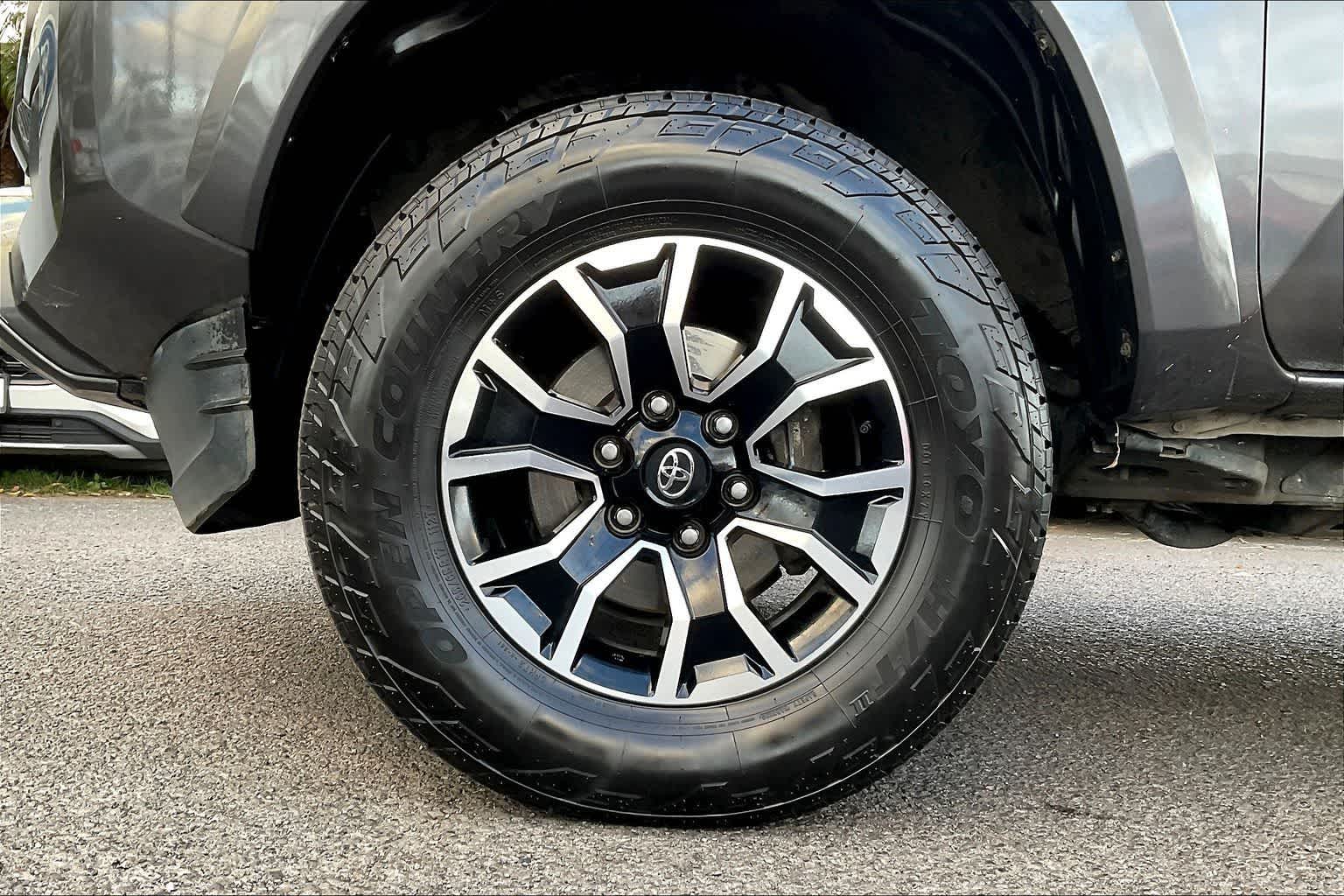 Thumbnail: 2021 Toyota Tacoma - 8