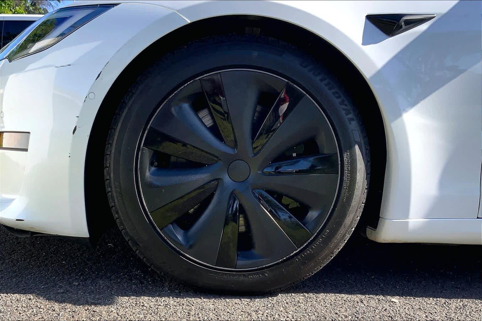 Thumbnail: 2022 Tesla Model S - 8