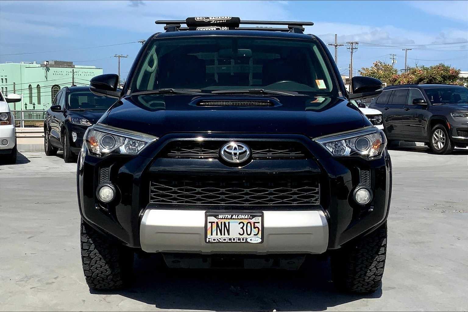 Thumbnail: 2018 Toyota 4Runner - 6