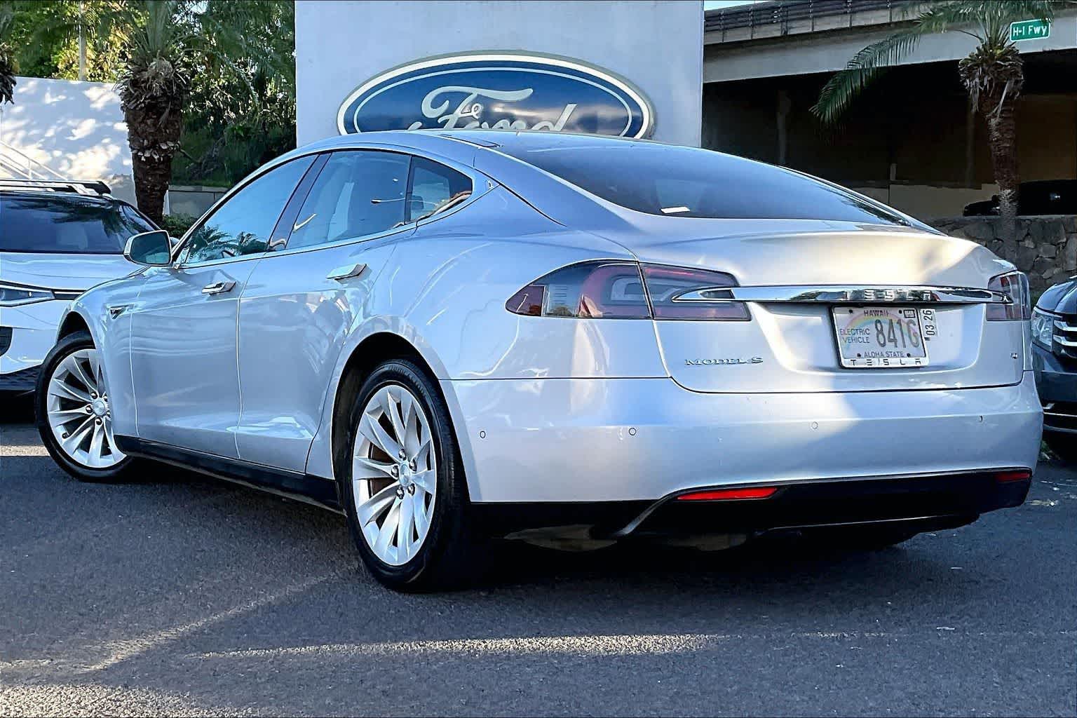 Thumbnail: 2016 Tesla Model S - 4