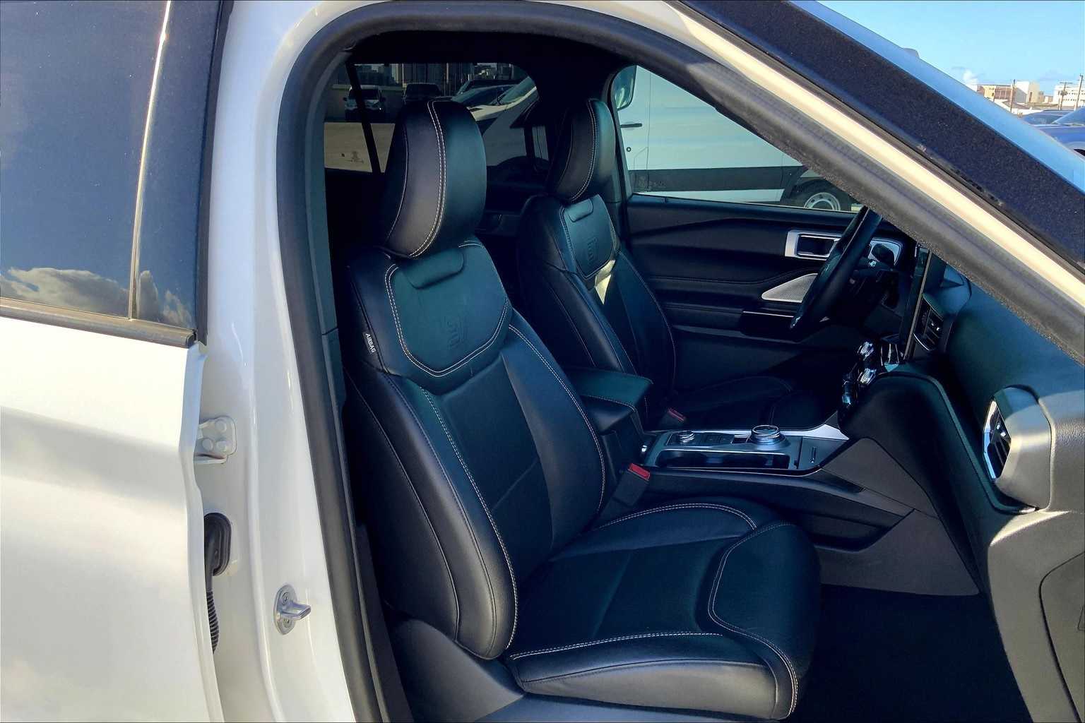 Thumbnail: 2021 Ford Explorer - 13