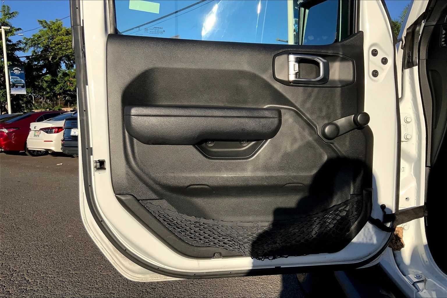 Thumbnail: 2024 Jeep Wrangler - 26