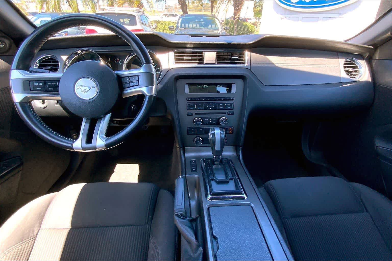 Thumbnail: 2013 Ford Mustang - 10