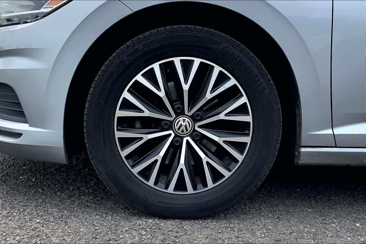 Thumbnail: 2019 Volkswagen Jetta - 8