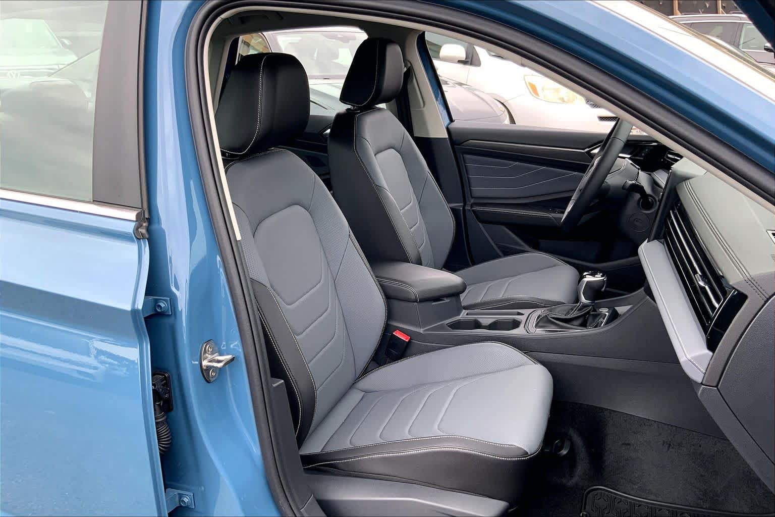 Thumbnail: 2026 Volkswagen Jetta - 14