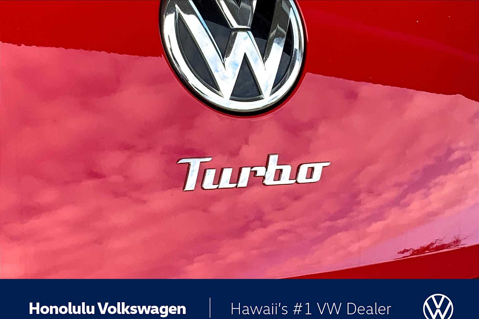 Thumbnail: 2017 Volkswagen Beetle - 7