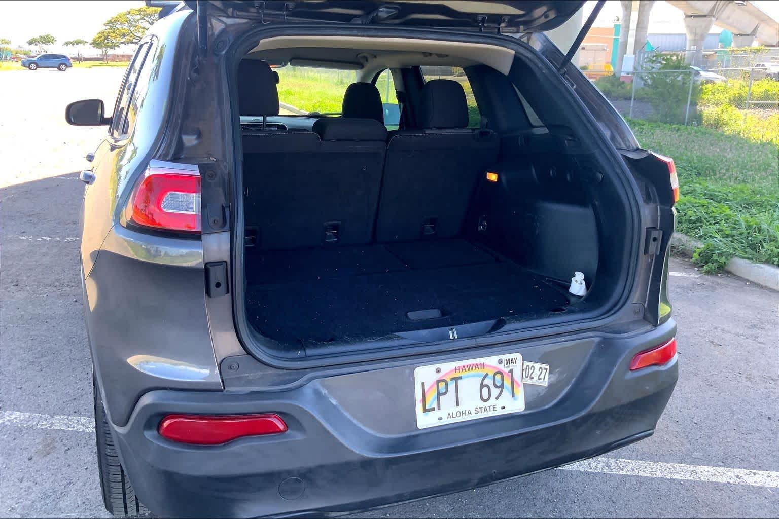 Thumbnail: 2014 Jeep Cherokee - 18