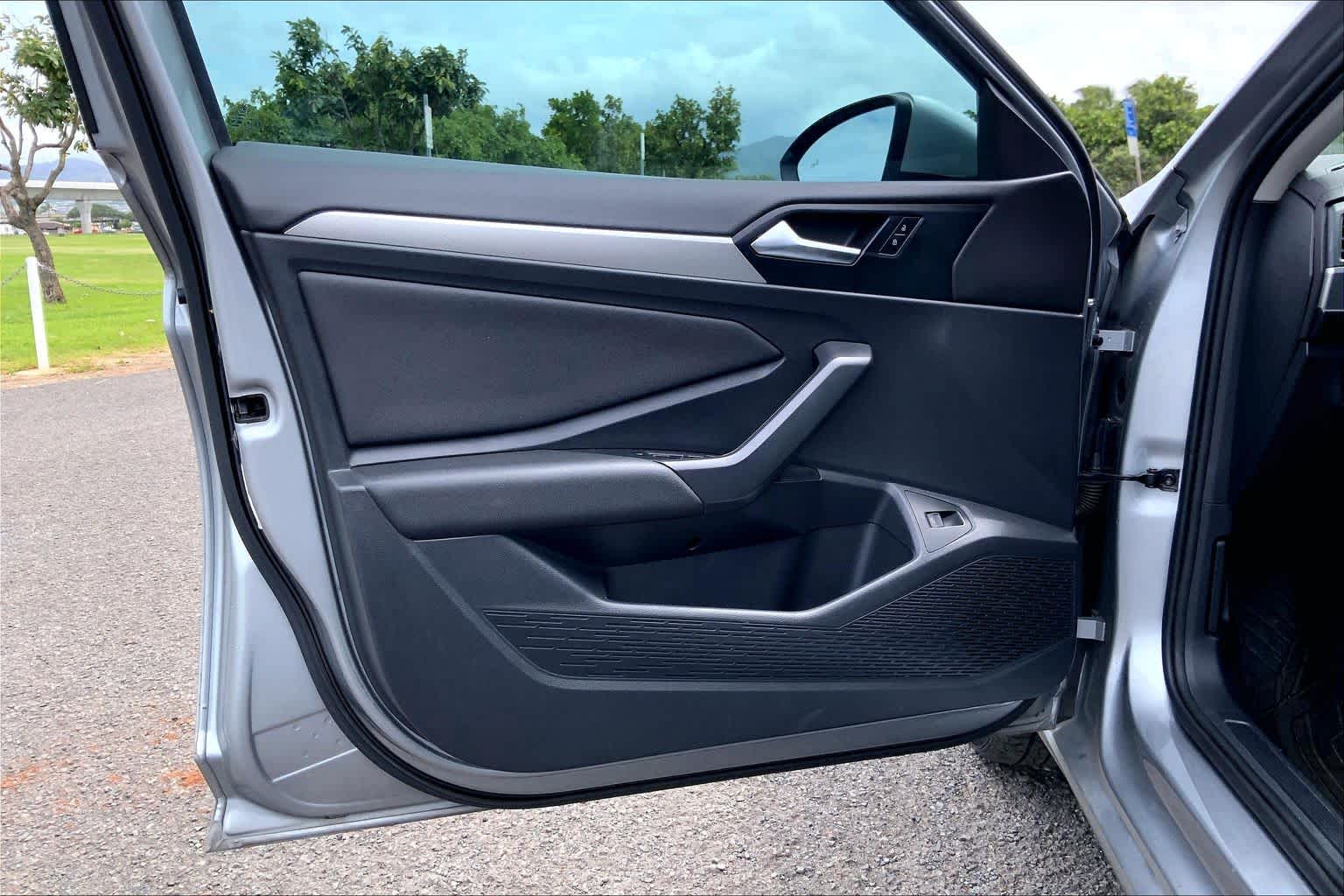 Thumbnail: 2019 Volkswagen Jetta - 27