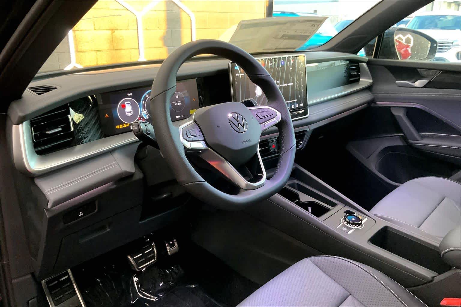Thumbnail: 2026 Volkswagen Tiguan - 2