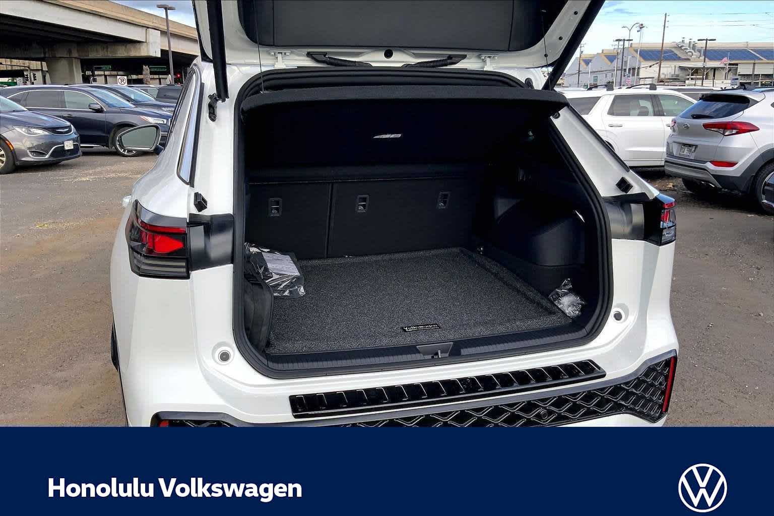 Thumbnail: 2026 Volkswagen Tiguan - 19