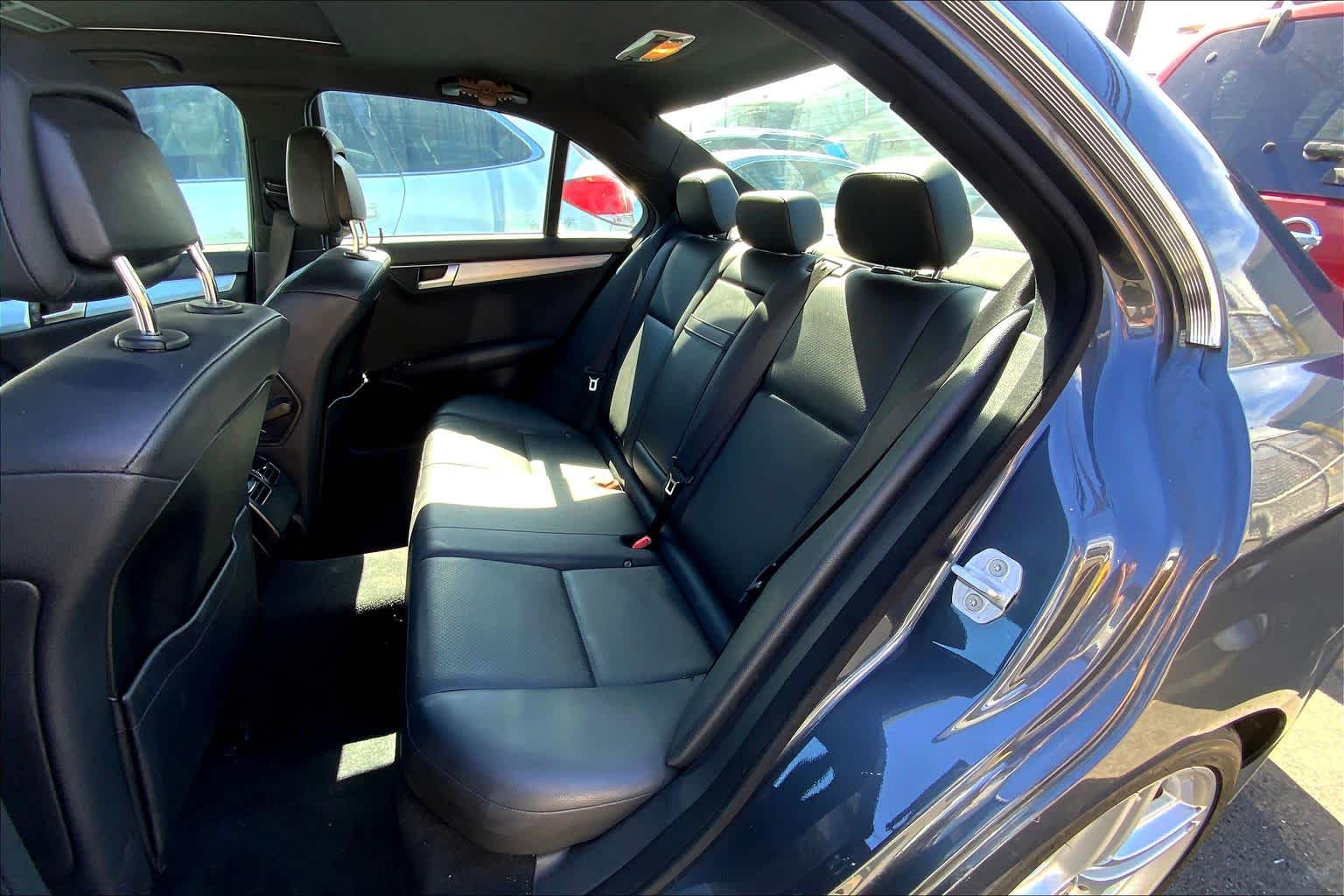 Thumbnail: 2014 Mercedes-Benz C-Class - 25