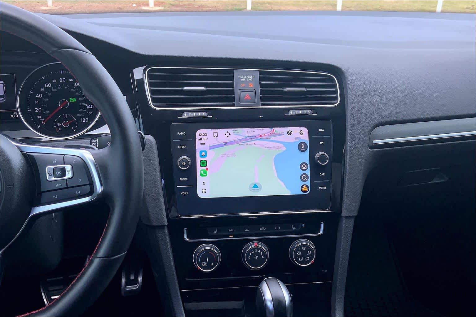 Thumbnail: 2021 Volkswagen Golf - 15