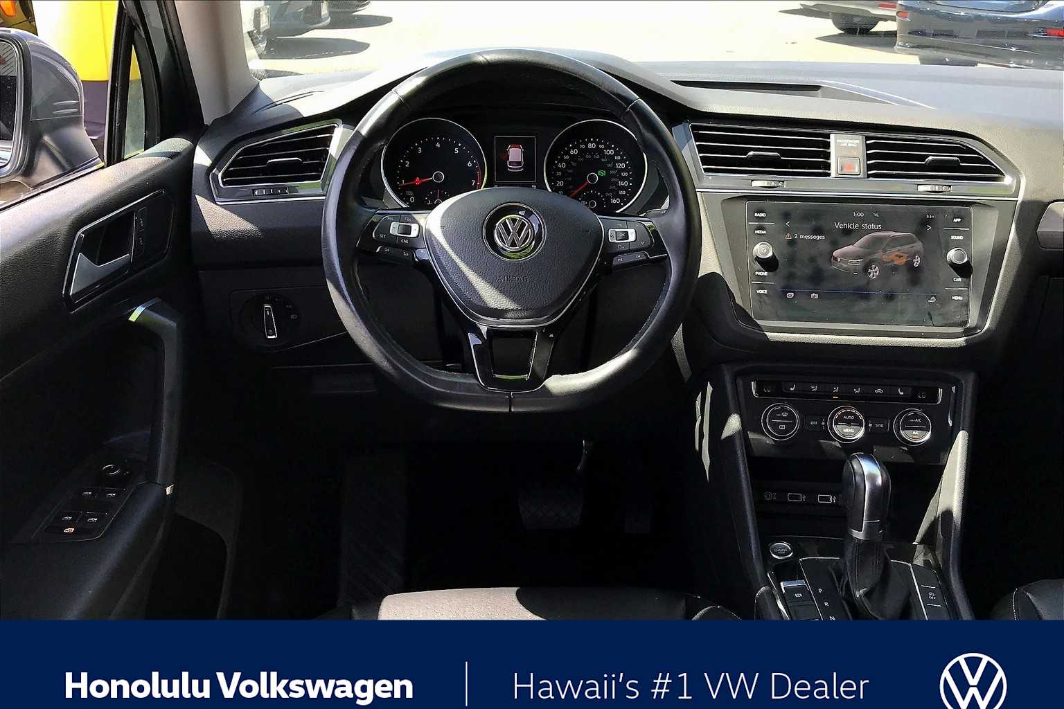 Thumbnail: 2018 Volkswagen Tiguan - 4