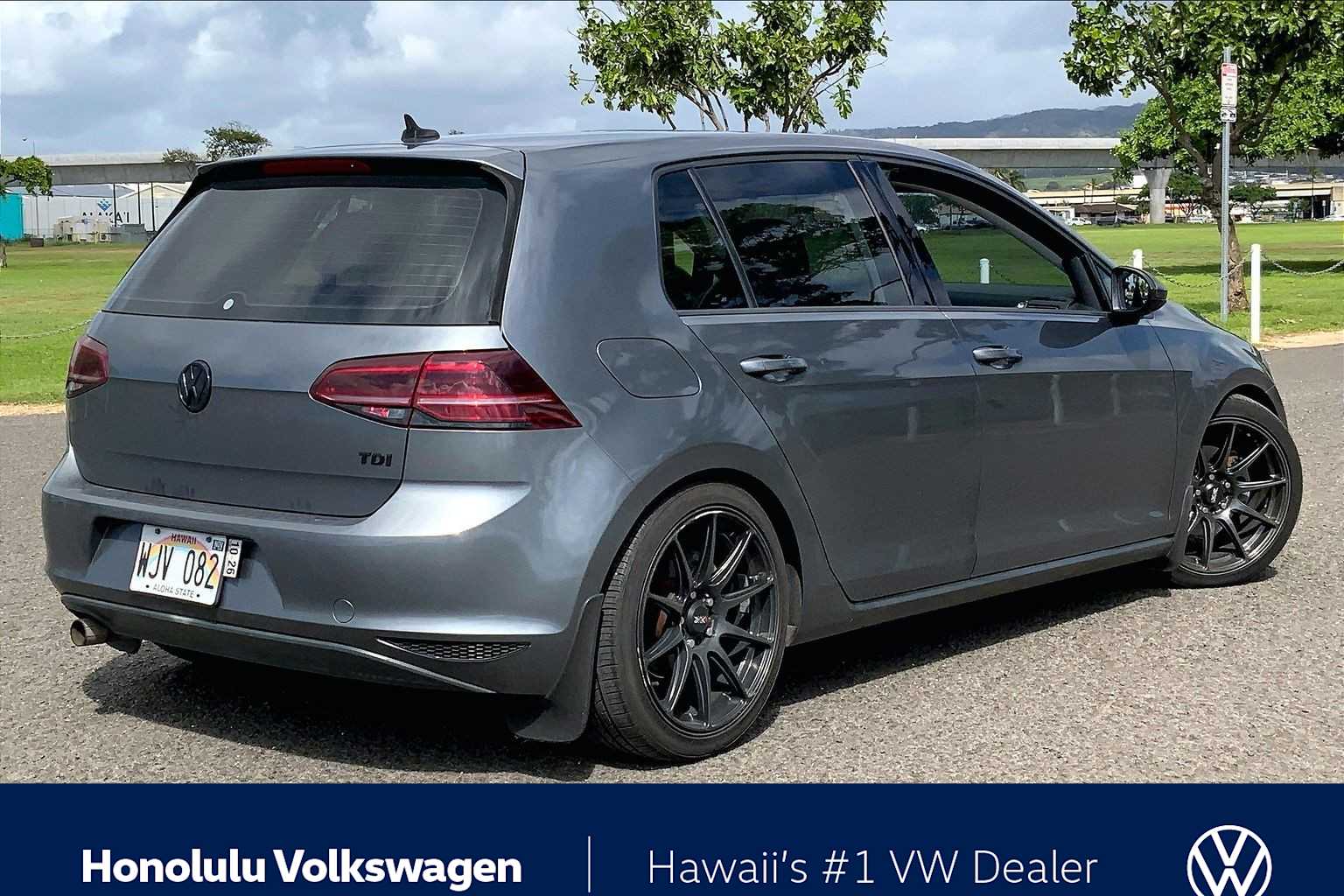 Thumbnail: 2015 Volkswagen Golf - 21