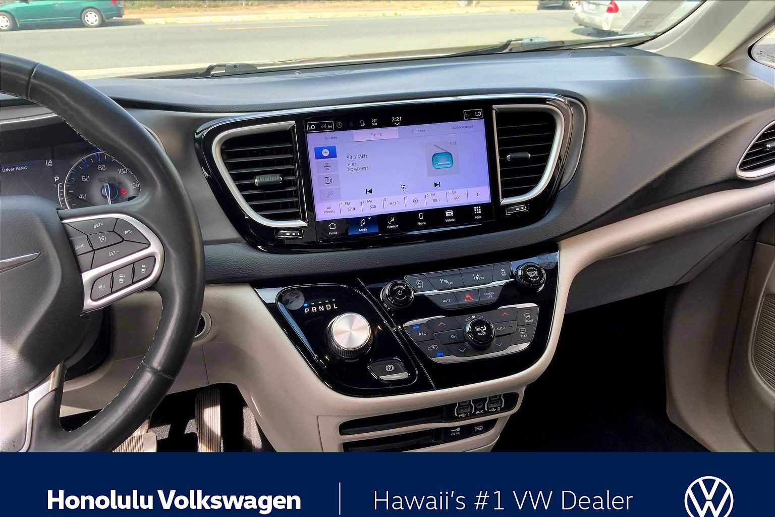 Thumbnail: 2022 Chrysler Pacifica - 14