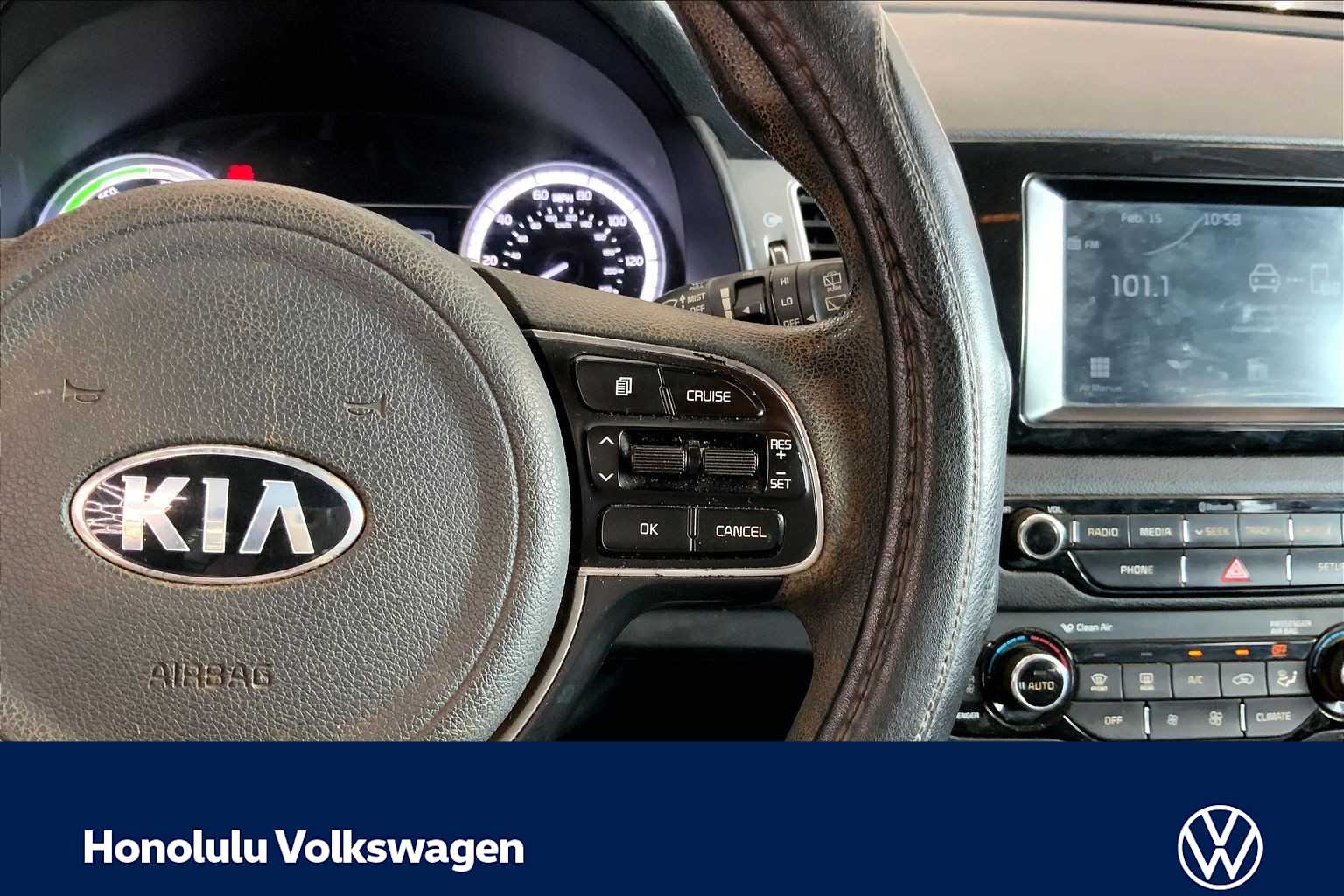 Thumbnail: 2017 Kia Niro - 24