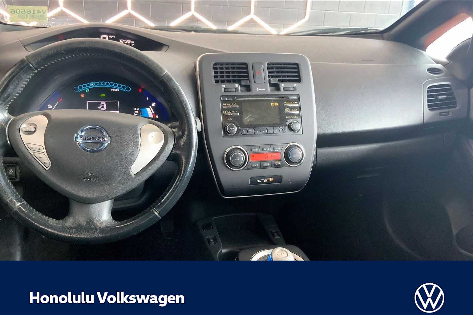 Thumbnail: 2013 Nissan Leaf - 13