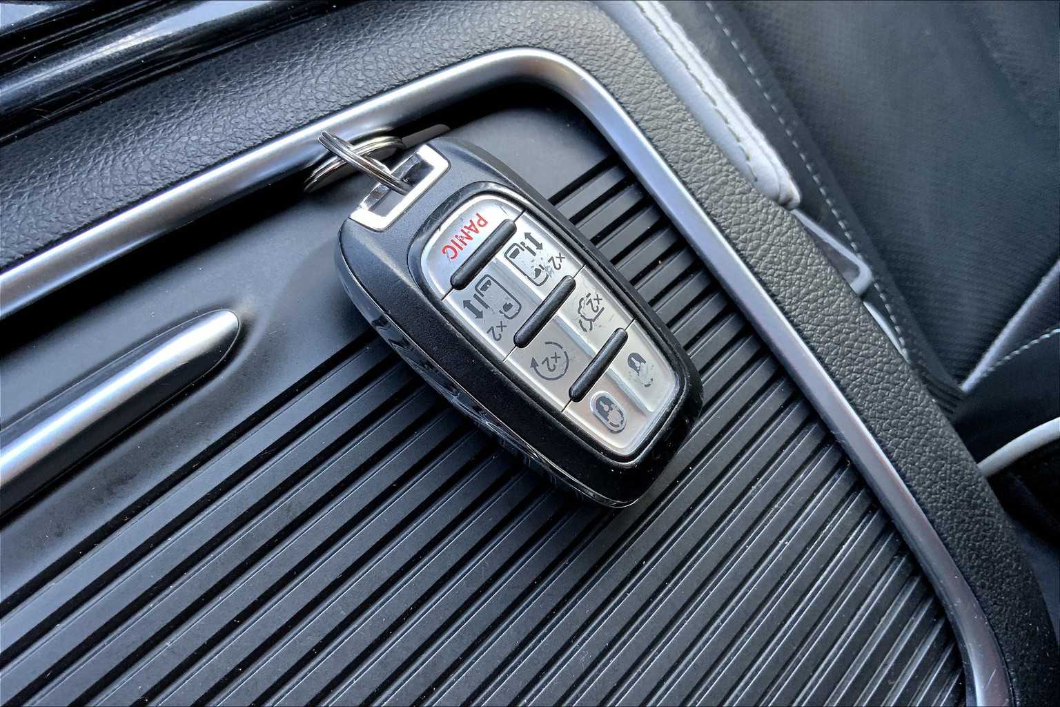 2022 Chrysler Pacifica Limited 18