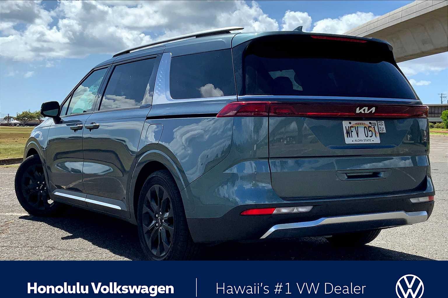 2022 Kia Carnival SX photo 3