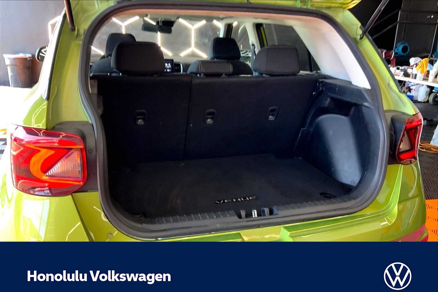 Thumbnail: 2022 Hyundai Venue - 17