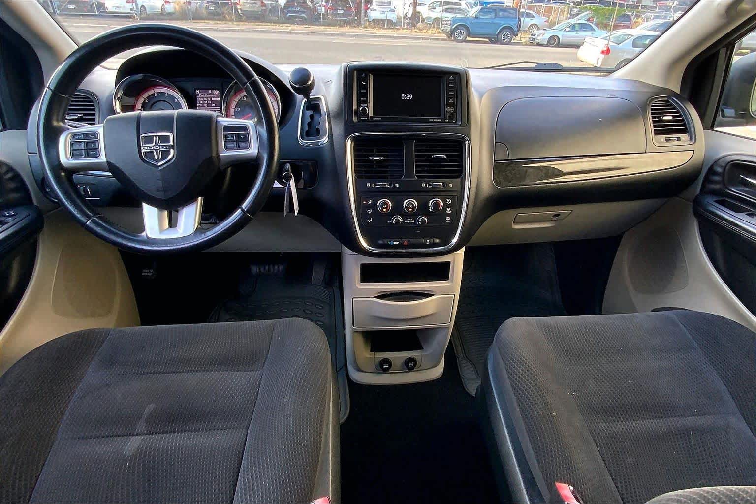 Thumbnail: 2019 Dodge Grand Caravan - 10
