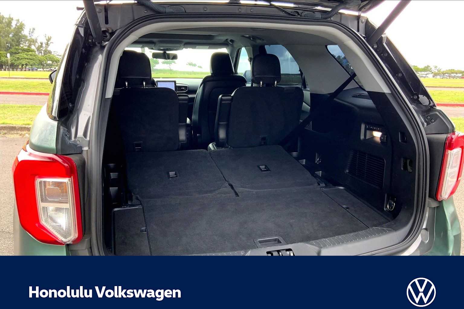 Thumbnail: 2020 Ford Explorer - 16